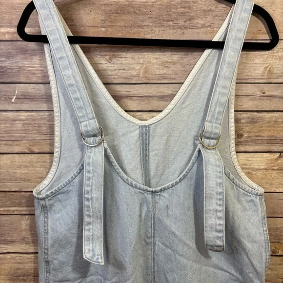 We The Free Light Blue Denim Overalls Relaxed Fit Size Small - Picture 4 of 6